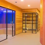 Carat 4* 格洛米茨