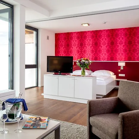 Carat Aparthotel 4*
