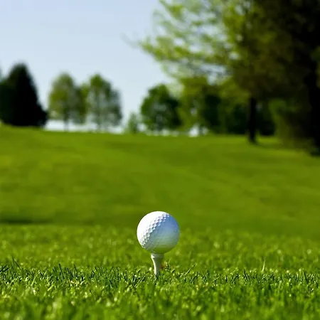 Carat מלון דירות 4*