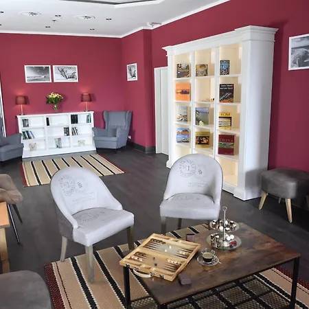 Aparthotel Carat 4*