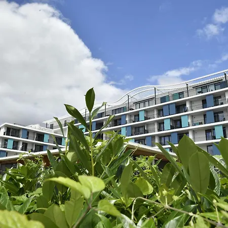 Carat Aparthotel 4*