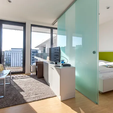 Carat מלון דירות 4*