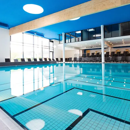 Carat מלון דירות 4*