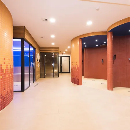 Carat Aparthotel 4*