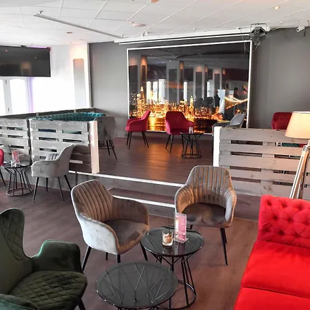 מלון דירות Carat