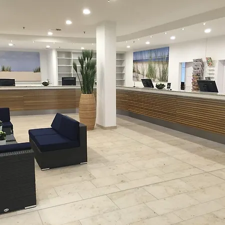 Carat Aparthotel 4*
